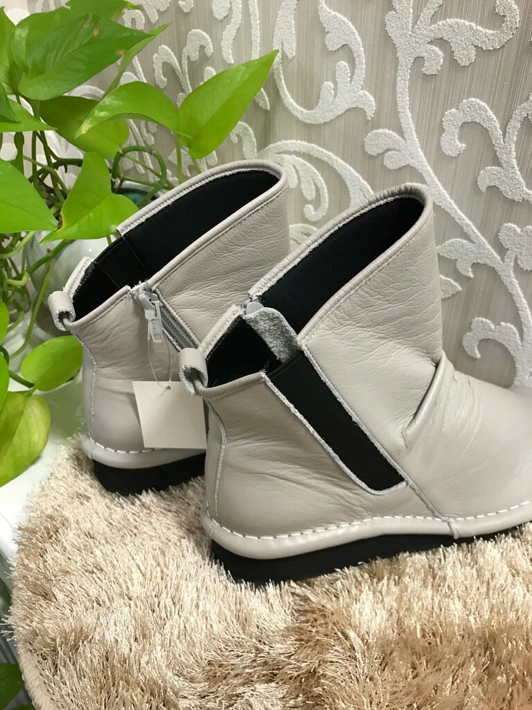 ショートブーツ・シューズアイスグレー『TRANQUILLO』2017年大人気靴（1万以上のお買い上げで送料無料）4327（ラッピング無料）MADE　IN　JAPAN（クッション抜群)TRANQUILLO-定価￥19000