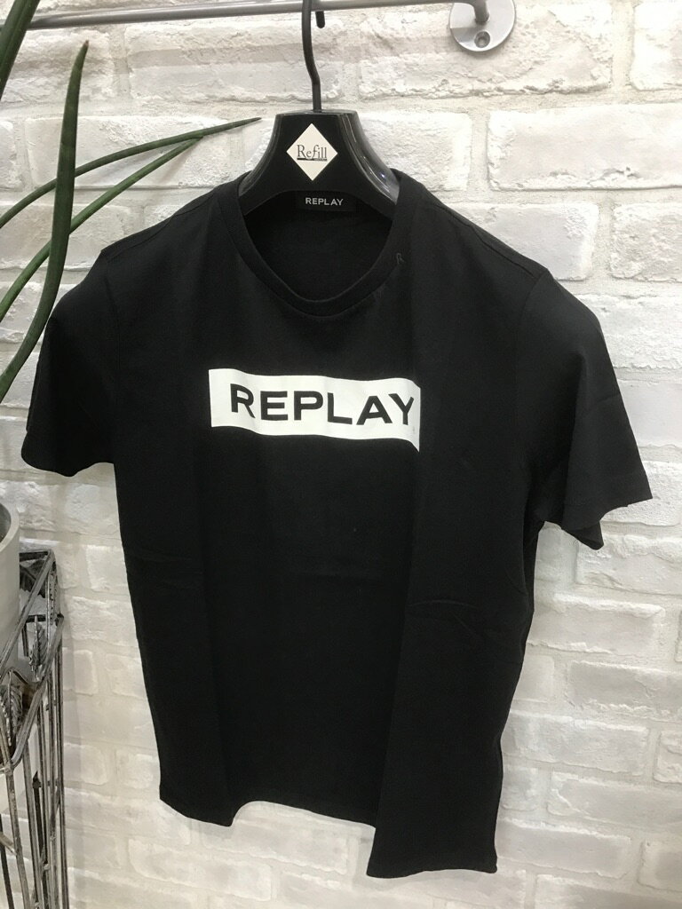 『REPLAY』ブラック『半袖Tシャツ』綿100％（リプレイ）大人気Tシャツ（1万以上のお買い上げで送料無料）（父の日ラッピング無料）M3720-099-6000