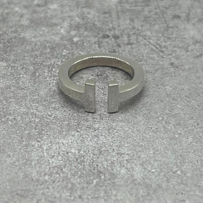 Rakuten - 【中古】ティファニー TIFFANY&CO Tスクエア リング Ag925 10号 SV SV925 メンズ レディース ヴィンテージ オールド 指輪 シルバー925 アクセサリー