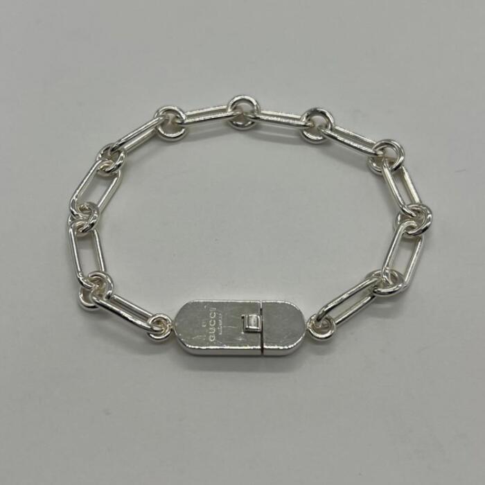 グッチ ブレスレット バングル プレート シルバー 925 トムフォード グッチ ブレスレット バングル プレート シルバー 925 トムフォード