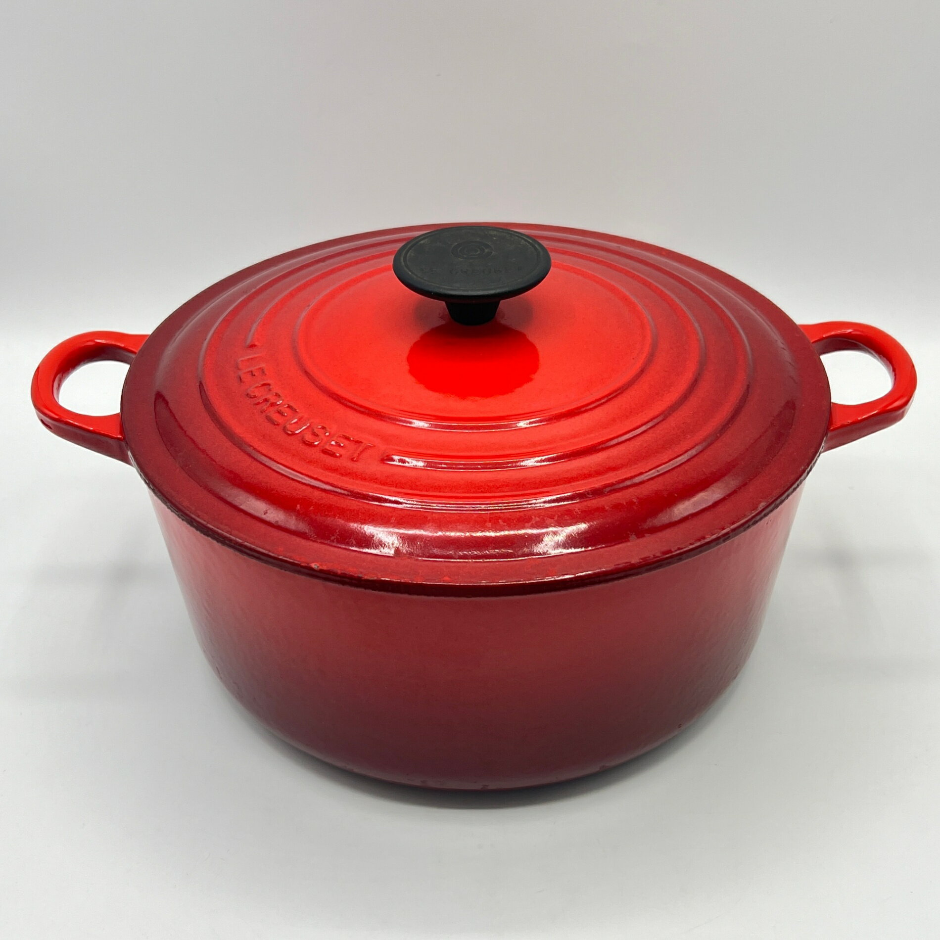 ル・クルーゼ ココット・ロンド 24cm チェリーレッド 25001-24-06 ホーロー 両手鍋  ...