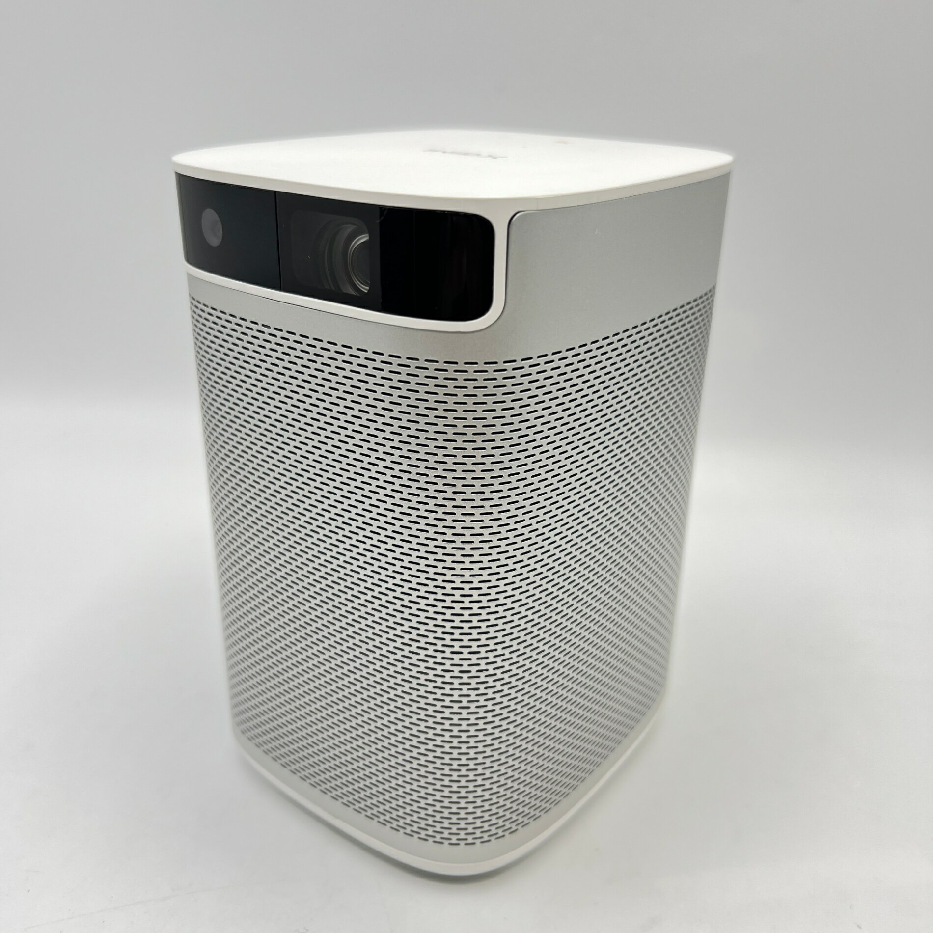 【ポイント3倍！6/28〜6/30まで】【美品】XGIMI MOGO XJ03W モバイルプロジェクター エクスジミー モゴ 本体 【中古】