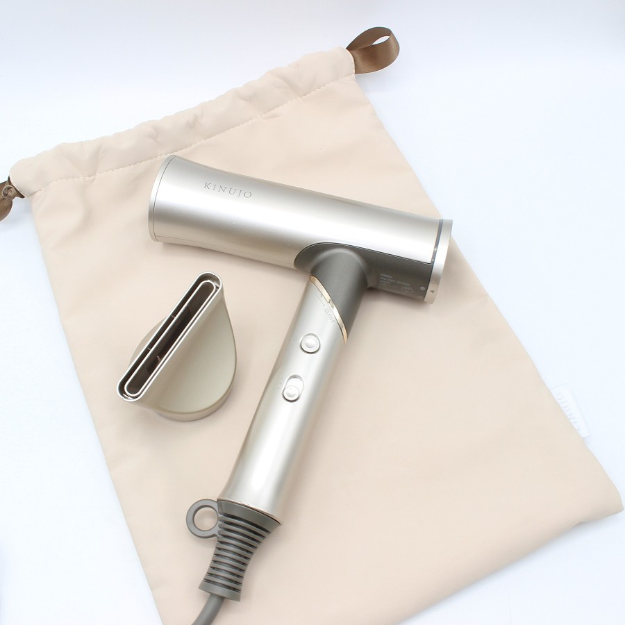 【楽天スーパーSALE！限定クーポン】KINUJO Hair Dryer Voyage HW001 ゴールド ヘアドライヤー 絹女 キヌージョ ボヤージュ 本体 【中古】