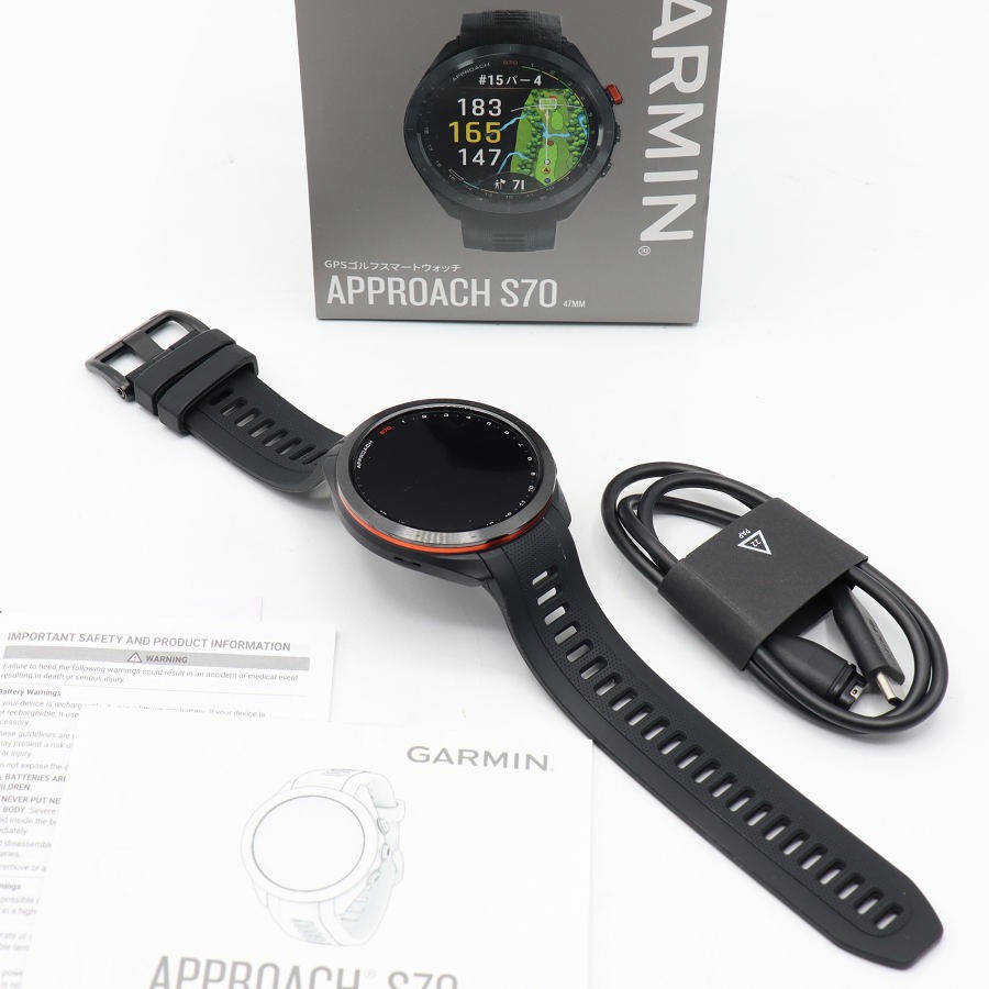 ■商品名 【美品】GARMIN Approach S70 47mm Black 010-02746-22 スマートウォッチ アプローチ ゴルフ ガーミン 本体 ■商品状態 【A】大きなダメージもなく程度良好の美品 ・ベルトに若干の擦れ感がございますが、全体的に状態の良い中古品です。 ・動作確認済みのためご購入後はすぐにご使用いただけます。 ・最新バージョンに更新しております。（2026-03-02時点） ・バッテリーの目安として、3時間放置した状態で1%も減らない状態です。 ※放置した状態で確認した参考値となります。 ・自社で梱包して発送いたします。 ※付属品は画像にあるものが全てとなります。 ■元箱・説明書について ・元箱：あり（中の仕切りがないため自社で梱包） ・説明書：あり ・保証書：あり（印字なし） ■商品ランク説明 当店が定める商品ランクは下記の商品状態からランク分けをおこなっております。 【N】未使用品 【S】数回使用程度の美品 【A】大きなダメージもなく程度良好の美品 【B】一般的な使用感のある商品 【C】傷、汚れがあり使用感を感じるUSED品 【D】傷・汚れなどが多く見受けられる難有品 【E】ジャンク品 ■発送について ・佐川急便でお支払い確認後、2営業日以内に発送いたします。 ※沖縄県及び離島のお客様はゆうパックでの【着払い】となりますので予めご了承ください。 ■古物商許可証 【大阪府公安委員会：第621010150412号】 ■ご購入の前にお読みください ・当店の明らかな商品説明の記載ミス等でない限り、ご購入後の返金・返品等の対応はできません。 ・ご購入後、3日以上ご連絡が取れないお客様につきましては、誠に勝手ながら購入の意思なしと判断し、キャンセル扱いとさせていただく場合がございますので予めご了承ください。 ■返金・返品について ・購入した商品と異なる場合 ・説明欄に記載のない大きなダメージがあった場合 ・サイズや記載と違うお色の場合 ・初期動作不良があった場合 上記の内容に該当する場合のみ返金・返品をお受けいたします。 ※若干の状態の違いなどの個人的主観、ご注文間違いやスペックの認識の相違、思っていた商品と違うなど、個人的な理由での返品はお受けできません。 ■商品番号 055731
