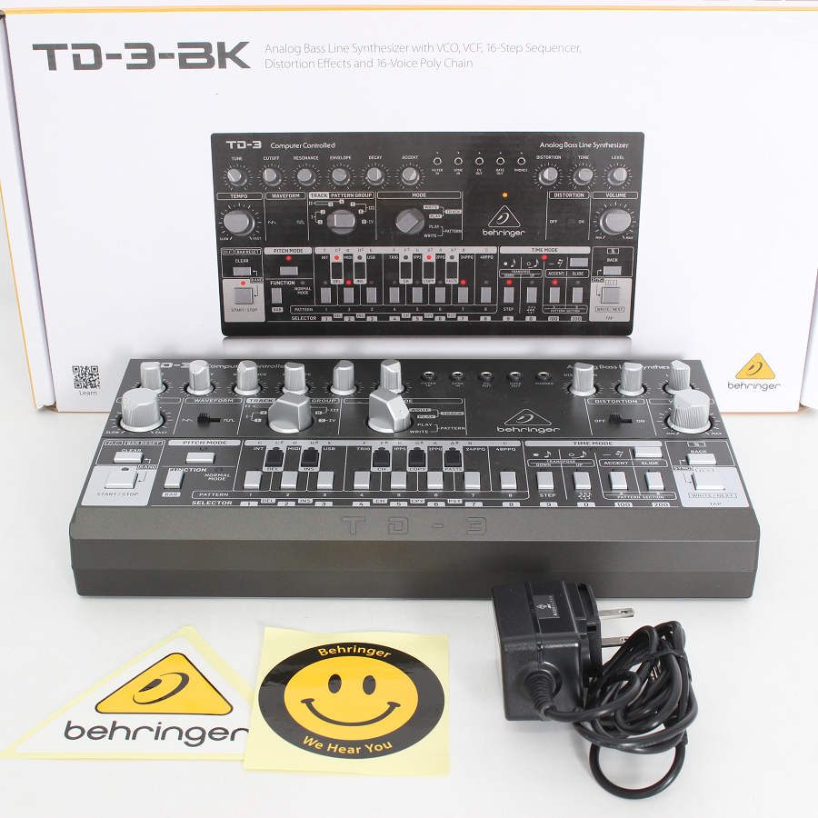 ■商品名 【美品】BEHRINGER TD-3-BK ブラック アナログベースラインシンセサイザー ベリンガー 本体 ■商品状態 【A】大きなダメージもなく程度良好の美品 ・USED品ではございますが大きなダメージや汚れなどもなく状態の良い商品です。 ・動作確認済みのためご購入後はすぐにご使用いただけます。 ・自社で梱包して発送いたします。 ※付属品は画像にあるものが全てとなります。 ■元箱・説明書について ・元箱：あり ■商品ランク説明 当店が定める商品ランクは下記の商品状態からランク分けをおこなっております。 【N】未使用品 【S】数回使用程度の美品 【A】大きなダメージもなく程度良好の美品 【B】一般的な使用感のある商品 【C】傷、汚れがあり使用感を感じるUSED品 【D】傷・汚れなどが多く見受けられる難有品 【E】ジャンク品 ■発送について ・佐川急便でお支払い確認後、2営業日以内に発送いたします。 ※沖縄県及び離島のお客様はゆうパックでの【着払い】となりますので予めご了承ください。 ■古物商許可証 【大阪府公安委員会：第621010150412号】 ■ご購入の前にお読みください ・当店の明らかな商品説明の記載ミス等でない限り、ご購入後の返金・返品等の対応はできません。 ・ご購入後、3日以上ご連絡が取れないお客様につきましては、誠に勝手ながら購入の意思なしと判断し、キャンセル扱いとさせていただく場合がございますので予めご了承ください。 ■返金・返品について ・購入した商品と異なる場合 ・説明欄に記載のない大きなダメージがあった場合 ・サイズや記載と違うお色の場合 ・初期動作不良があった場合 上記の内容に該当する場合のみ返金・返品をお受けいたします。 ※若干の状態の違いなどの個人的主観、ご注文間違いやスペックの認識の相違、思っていた商品と違うなど、個人的な理由での返品はお受けできません。 ■商品番号 056373