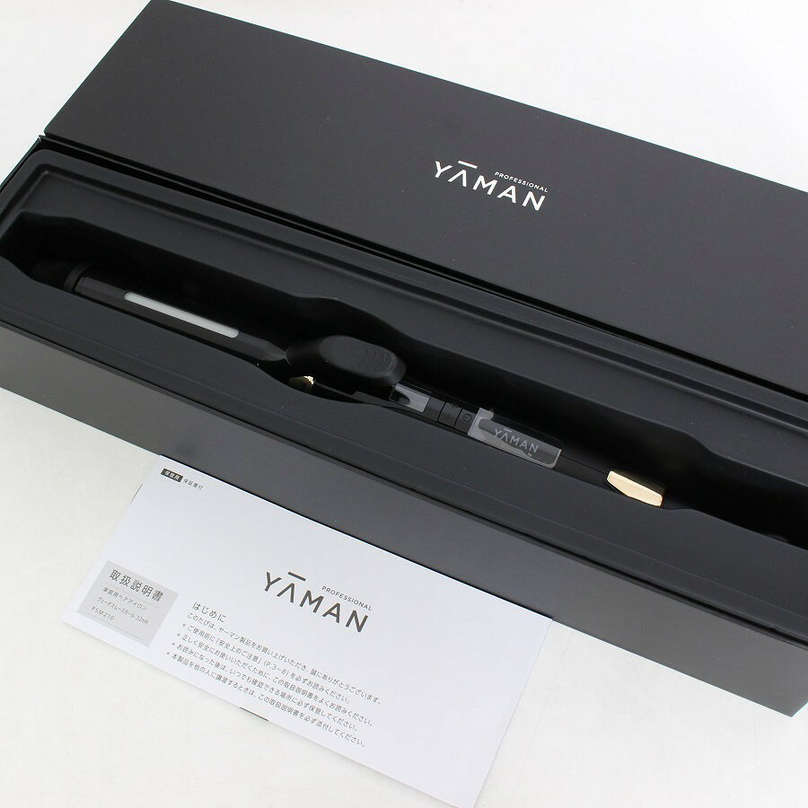 ■商品名 【美品】ヤーマン ヴェーダ スムースカール 32mm PSM-210B カールアイロン YA-MAN VEDA 本体 ■商品状態 【A】大きなダメージもなく程度良好の美品 ・プレートに若干の擦れキズがございますが、全体的に状態の良い中古品です。 ・動作確認済みのためご購入後はすぐにご使用いただけます。 ・自社で梱包して発送いたします。 ※付属品は画像にあるものが全てとなります。 ・元箱には配送時のダメージがございますが、製品への影響はございません。 ■元箱・説明書について ・元箱：あり ・説明書：あり ・保証書：あり（印字なし） ■商品ランク説明 当店が定める商品ランクは下記の商品状態からランク分けをおこなっております。 【N】未使用品 【S】数回使用程度の美品 【A】大きなダメージもなく程度良好の美品 【B】一般的な使用感のある商品 【C】傷、汚れがあり使用感を感じるUSED品 【D】傷・汚れなどが多く見受けられる難有品 【E】ジャンク品 ■発送について ・佐川急便でお支払い確認後、2営業日以内に発送いたします。 ※沖縄県及び離島のお客様はゆうパックでの【着払い】となりますので予めご了承ください。 ■古物商許可証 【大阪府公安委員会：第621010150412号】 ■ご購入の前にお読みください ・当店の明らかな商品説明の記載ミス等でない限り、ご購入後の返金・返品等の対応はできません。 ・ご購入後、3日以上ご連絡が取れないお客様につきましては、誠に勝手ながら購入の意思なしと判断し、キャンセル扱いとさせていただく場合がございますので予めご了承ください。 ■返金・返品について ・購入した商品と異なる場合 ・説明欄に記載のない大きなダメージがあった場合 ・サイズや記載と違うお色の場合 ・初期動作不良があった場合 上記の内容に該当する場合のみ返金・返品をお受けいたします。 ※若干の状態の違いなどの個人的主観、ご注文間違いやスペックの認識の相違、思っていた商品と違うなど、個人的な理由での返品はお受けできません。 ■商品番号 059988
