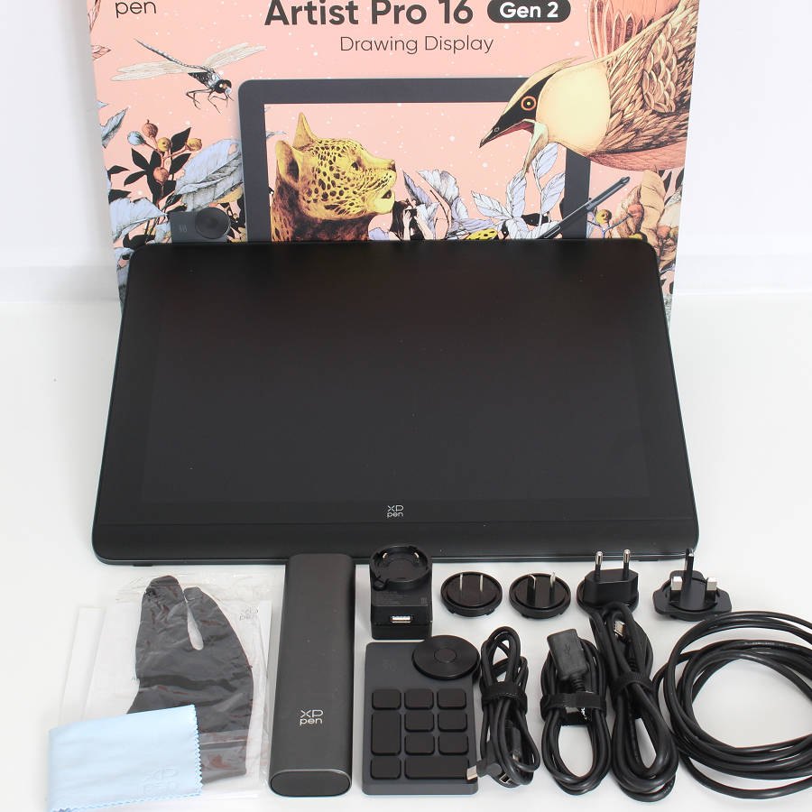■商品名 【美品】XP-PEN Artist Pro 16 Gen2 MD160QHAD41 液晶タブレット アーティスト 本体 ■商品状態 【A】大きなダメージもなく程度良好の美品 ・USED品ではございますが大きなダメージや汚れなどもなく状態の良い商品です。 ・動作確認済みのためご購入後はすぐにご使用いただけます。 ・自社で梱包して発送いたします。 ※付属品は画像にあるものが全てとなります。 ■元箱・説明書について ・元箱：あり ・説明書：あり（クイックスタートのみ） タイプ：液晶タブレット 入力範囲（幅x奥行）：344.68x215.42mm 筆圧レベル：16384レベル インターフェース：USB 幅x高さx奥行：405.11x20.23x291.37mm ■商品ランク説明 当店が定める商品ランクは下記の商品状態からランク分けをおこなっております。 【N】未使用品 【S】数回使用程度の美品 【A】大きなダメージもなく程度良好の美品 【B】一般的な使用感のある商品 【C】傷、汚れがあり使用感を感じるUSED品 【D】傷・汚れなどが多く見受けられる難有品 【E】ジャンク品 ■発送について ・佐川急便でお支払い確認後、2営業日以内に発送いたします。 ※沖縄県及び離島のお客様はゆうパックでの【着払い】となりますので予めご了承ください。 ■古物商許可証 【大阪府公安委員会：第621010150412号】 ■ご購入の前にお読みください ・当店の明らかな商品説明の記載ミス等でない限り、ご購入後の返金・返品等の対応はできません。 ・ご購入後、3日以上ご連絡が取れないお客様につきましては、誠に勝手ながら購入の意思なしと判断し、キャンセル扱いとさせていただく場合がございますので予めご了承ください。 ■返金・返品について ・購入した商品と異なる場合 ・説明欄に記載のない大きなダメージがあった場合 ・サイズや記載と違うお色の場合 ・初期動作不良があった場合 上記の内容に該当する場合のみ返金・返品をお受けいたします。 ※若干の状態の違いなどの個人的主観、ご注文間違いやスペックの認識の相違、思っていた商品と違うなど、個人的な理由での返品はお受けできません。 ■商品番号 060671