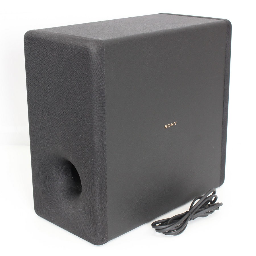 ■商品名 【美品】SONY SA-SW3 ブラック サブウーファー ホームシアターシステム スピーカー ソニー 本体 ■商品状態 【A】大きなダメージもなく程度良好の美品 ・本体に擦れ感がございますが、全体的に状態の良い中古品です。 ・動作確認済みのためご購入後はすぐにご使用いただけます。 ・自社で梱包して発送いたします。 ※付属品は画像にあるものが全てとなります。 ・2025年製 ■元箱・説明書について ・元箱：なし（自社で梱包） ・説明書：なし ・保証書：なし ◆パワフルな160mmドライバーによる200Wの重低音サウンドを実現するバスレフ型サブウーハー。ソニーのサウンドバー/ホームシアターシステムと接続可能。 ◆スピーカーユニットにはシグマ型磁気回路を採用し、ひずみが少なく力強い低音再生を実現。 ◆対応のサウンドバー/ホームシアターシステムと無線で接続でき、ワイヤレスなのでレイアウトが自由。電源を入れるだけで自動で接続できる。 ■商品ランク説明 当店が定める商品ランクは下記の商品状態からランク分けをおこなっております。 【N】未使用品 【S】数回使用程度の美品 【A】大きなダメージもなく程度良好の美品 【B】一般的な使用感のある商品 【C】傷、汚れがあり使用感を感じるUSED品 【D】傷・汚れなどが多く見受けられる難有品 【E】ジャンク品 ■発送について ・佐川急便でお支払い確認後、2営業日以内に発送いたします。 ※沖縄県及び離島のお客様はゆうパックでの【着払い】となりますので予めご了承ください。 ■古物商許可証 【大阪府公安委員会：第621010150412号】 ■ご購入の前にお読みください ・当店の明らかな商品説明の記載ミス等でない限り、ご購入後の返金・返品等の対応はできません。 ・ご購入後、3日以上ご連絡が取れないお客様につきましては、誠に勝手ながら購入の意思なしと判断し、キャンセル扱いとさせていただく場合がございますので予めご了承ください。 ■返金・返品について ・購入した商品と異なる場合 ・説明欄に記載のない大きなダメージがあった場合 ・サイズや記載と違うお色の場合 ・初期動作不良があった場合 上記の内容に該当する場合のみ返金・返品をお受けいたします。 ※若干の状態の違いなどの個人的主観、ご注文間違いやスペックの認識の相違、思っていた商品と違うなど、個人的な理由での返品はお受けできません。 ■商品番号 060818