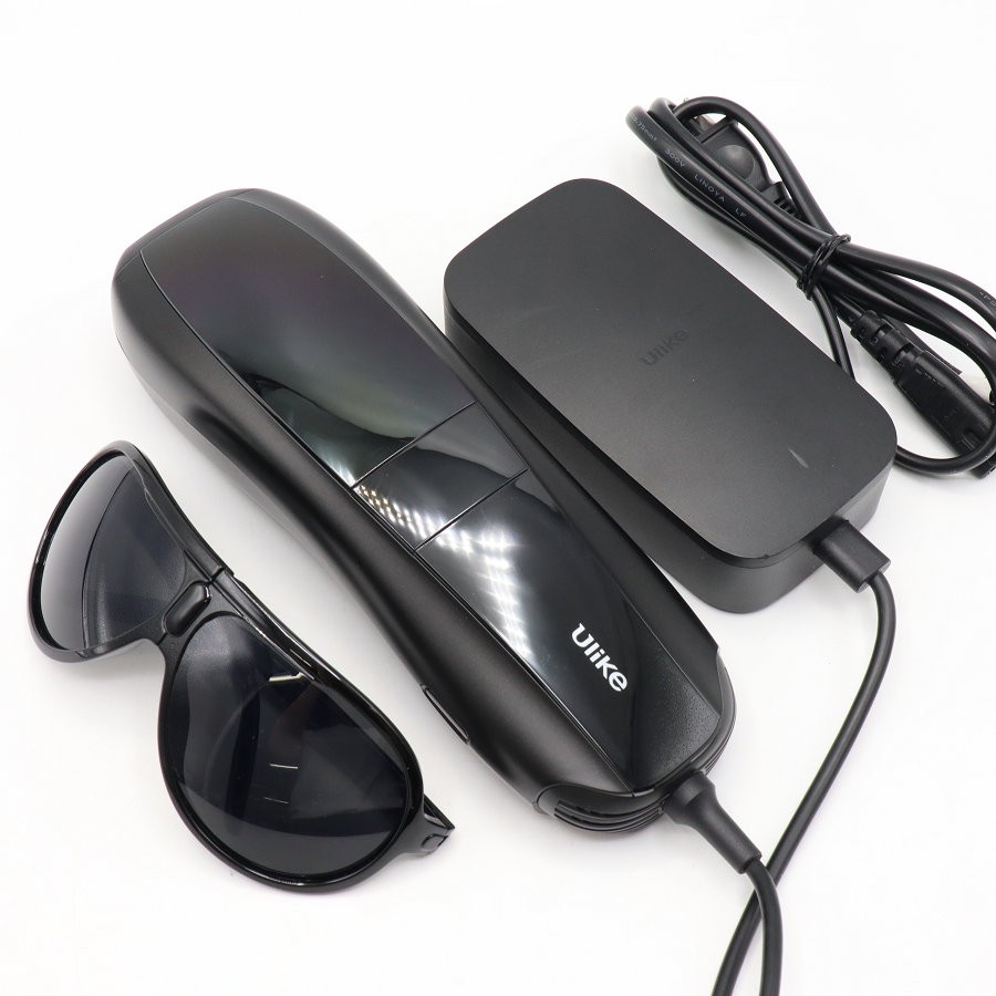 ■商品名 Ulike Men UIM20 IPL光美容器 脱毛器 ユーライク 本体 ■商品状態 【B】一般的な使用感のある商品 ・本体や付属品には使用に伴う細かな擦れキズがございます。 ・動作確認済みのためご購入後はすぐにご使用いただけます。 ・自社で梱包して発送いたします。 ※付属品は画像にあるものが全てとなります。 ■元箱・説明書について ・元箱：なし（自社で梱包） ・説明書：なし ◆肌色感知機能で最適な照射パワーを自動調整できるメンズIPL光美容器。男性の太く硬い毛に特化した25Jのハイパワー仕様。 ◆独自の「3.0サファイア冷感技術」を採用し、ハイパワーでも痛みを低減。「自動高速フラッシュ機能」により、ヒゲは8秒の時短ケアを実現。 ◆男性向け強力モード「HIGH」を搭載し、ダブルパルスや長いパルス幅技術により、太く硬い毛に効果的。 ■商品ランク説明 当店が定める商品ランクは下記の商品状態からランク分けをおこなっております。 【N】未使用品 【S】数回使用程度の美品 【A】大きなダメージもなく程度良好の美品 【B】一般的な使用感のある商品 【C】傷、汚れがあり使用感を感じるUSED品 【D】傷・汚れなどが多く見受けられる難有品 【E】ジャンク品 ■発送について ・佐川急便でお支払い確認後、2営業日以内に発送いたします。 ※沖縄県及び離島のお客様はゆうパックでの【着払い】となりますので予めご了承ください。 ■古物商許可証 【大阪府公安委員会：第621010150412号】 ■ご購入の前にお読みください ・当店の明らかな商品説明の記載ミス等でない限り、ご購入後の返金・返品等の対応はできません。 ・ご購入後、3日以上ご連絡が取れないお客様につきましては、誠に勝手ながら購入の意思なしと判断し、キャンセル扱いとさせていただく場合がございますので予めご了承ください。 ■返金・返品について ・購入した商品と異なる場合 ・説明欄に記載のない大きなダメージがあった場合 ・サイズや記載と違うお色の場合 ・初期動作不良があった場合 上記の内容に該当する場合のみ返金・返品をお受けいたします。 ※若干の状態の違いなどの個人的主観、ご注文間違いやスペックの認識の相違、思っていた商品と違うなど、個人的な理由での返品はお受けできません。 ■商品番号 061735