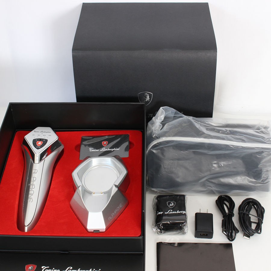 ■商品名 【美品】リズム×トニーノ・ランボルギーニ ALPHA・ONE 美顔器 EMS Tonino Lamborghini アルファワン 本体 ■商品状態 【A】大きなダメージもなく程度良好の美品 ・USED品ではございますが大きなダメージや汚れなどもなく状態の良い商品です。 ・商品の特性上、電極部には使用に伴う若干の擦れ感がございます。 ・動作確認済みのためご購入後はすぐにご使用いただけます。 ・自社で梱包して発送いたします。 ※付属品は画像にあるものが全てとなります。 ■元箱・説明書について ・元箱：なし（自社で梱包） ・説明書：なし ■商品ランク説明 当店が定める商品ランクは下記の商品状態からランク分けをおこなっております。 【N】未使用品 【S】数回使用程度の美品 【A】大きなダメージもなく程度良好の美品 【B】一般的な使用感のある商品 【C】傷、汚れがあり使用感を感じるUSED品 【D】傷・汚れなどが多く見受けられる難有品 【E】ジャンク品 ■発送について ・佐川急便でお支払い確認後、2営業日以内に発送いたします。 ※沖縄県及び離島のお客様はゆうパックでの【着払い】となりますので予めご了承ください。 ■古物商許可証 【大阪府公安委員会：第621010150412号】 ■ご購入の前にお読みください ・当店の明らかな商品説明の記載ミス等でない限り、ご購入後の返金・返品等の対応はできません。 ・ご購入後、3日以上ご連絡が取れないお客様につきましては、誠に勝手ながら購入の意思なしと判断し、キャンセル扱いとさせていただく場合がございますので予めご了承ください。 ■返金・返品について ・購入した商品と異なる場合 ・説明欄に記載のない大きなダメージがあった場合 ・サイズや記載と違うお色の場合 ・初期動作不良があった場合 上記の内容に該当する場合のみ返金・返品をお受けいたします。 ※若干の状態の違いなどの個人的主観、ご注文間違いやスペックの認識の相違、思っていた商品と違うなど、個人的な理由での返品はお受けできません。 ■商品番号 062979