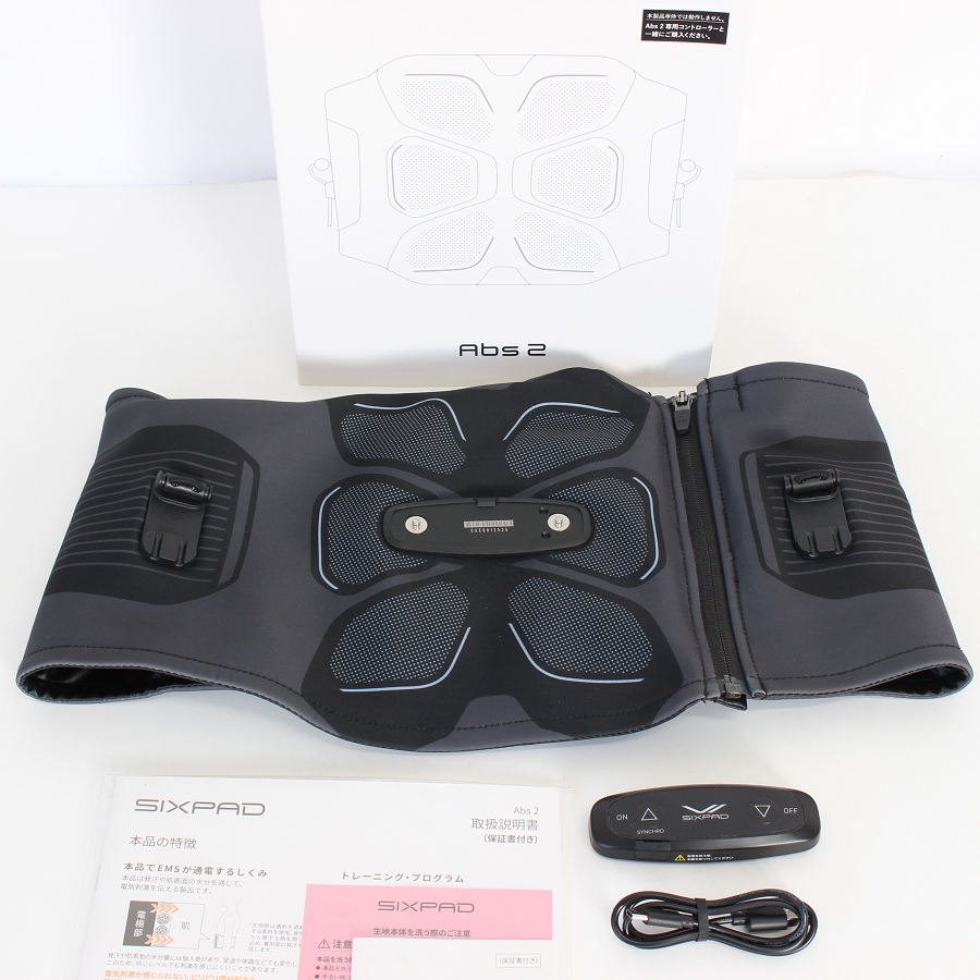 ■商品名 【美品】MTG SIXPAD Abs 2 SE-CK-03B-M ブラック Mサイズ 専用リモコン付き シックスパッド アブズ 本体 ■商品状態 【A】大きなダメージもなく程度良好の美品 ・USED品ではございますが大きなダメージや汚れなどもなく状態の良い商品です。 ・専用コントローラーセットで動作確認済みのためご購入後はすぐにご使用いただけます。 ・詳細を記載することはできませんが模造品を内部電圧まで判断できております。 ・自社で梱包して発送いたします。 ※付属品は画像にあるものが全てとなります。 ■元箱・説明書について ・元箱：あり ・説明書：あり ・保証書：あり（印字なし） ◆さらに、進化したアブズ2。 ◆腹筋を鍛えたいあなたへ。手にしやすく、使いやすく。腹筋を集中的に鍛える、エントリーモデル。 ◆アブズフィットの発売から10年。ジェルシートや水が不要となり、ついに「巻くだけ」の手軽さを実現。 ■商品ランク説明 当店が定める商品ランクは下記の商品状態からランク分けをおこなっております。 【N】未使用品 【S】数回使用程度の美品 【A】大きなダメージもなく程度良好の美品 【B】一般的な使用感のある商品 【C】傷、汚れがあり使用感を感じるUSED品 【D】傷・汚れなどが多く見受けられる難有品 【E】ジャンク品 ■発送について ・佐川急便でお支払い確認後、2営業日以内に発送いたします。 ※沖縄県及び離島のお客様はゆうパックでの【着払い】となりますので予めご了承ください。 ■古物商許可証 【大阪府公安委員会：第621010150412号】 ■ご購入の前にお読みください ・当店の明らかな商品説明の記載ミス等でない限り、ご購入後の返金・返品等の対応はできません。 ・ご購入後、3日以上ご連絡が取れないお客様につきましては、誠に勝手ながら購入の意思なしと判断し、キャンセル扱いとさせていただく場合がございますので予めご了承ください。 ■返金・返品について ・購入した商品と異なる場合 ・説明欄に記載のない大きなダメージがあった場合 ・サイズや記載と違うお色の場合 ・初期動作不良があった場合 上記の内容に該当する場合のみ返金・返品をお受けいたします。 ※若干の状態の違いなどの個人的主観、ご注文間違いやスペックの認識の相違、思っていた商品と違うなど、個人的な理由での返品はお受けできません。 ■商品番号 062915