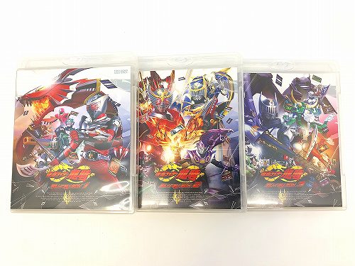 【中古】 wa◇18 仮面ライダー 龍騎 Blu-ray BOX 1~3 通常版 3巻セット 【中古】 wa◇18 仮面ライダー 龍騎 Blu-ray BOX 1~3 通常版 3巻セット
