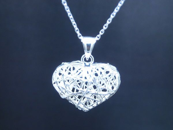 Rakuten - 立体 ハート ネックレス レディース ネックレス シルバー アクセサリー ハートデザインネックレス シルバー ペンダント 45cmチェーン