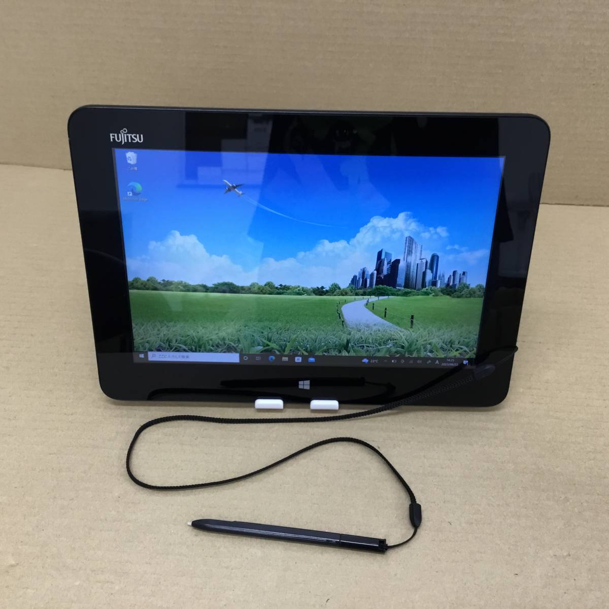 【中古】富士通 タブレット Q555/K64 ATOM(Z3