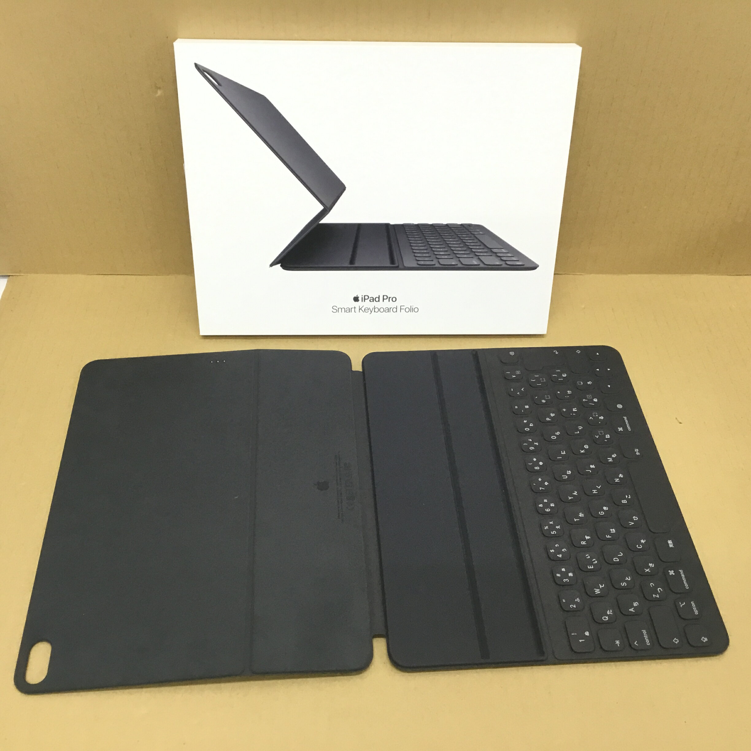 【中古】 12.9インチiPad Pro(第3世代)用 Smart Keyboard Folio - 日本語　A2039 送料 無料 14時までの ご注文 即日発送