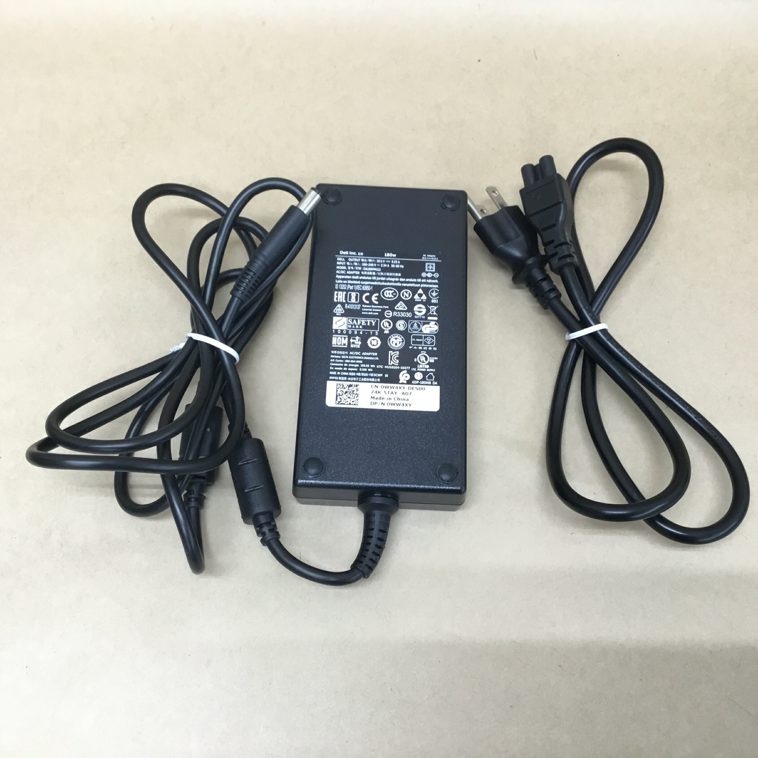 【中古】 DELL ACアダプター ADP-180MB B 19.5V~9.23A　180W DA180PM111 Dell G3 17 3779 G5 15 Precision M6400 M4700 M4800 M4600 送料 無料 14時までの ご注文 即日発送