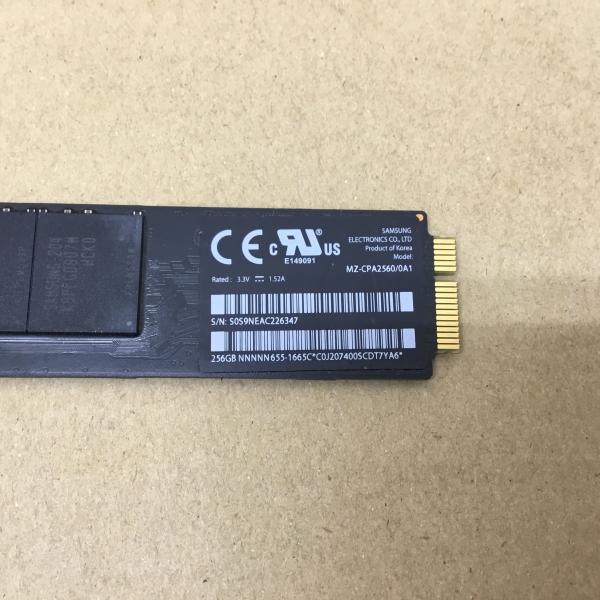 【中古】【輸入品・未使用】キングストン Kingston デスクトップPC用メモリ DDR4 2666MT/秒 32GBx1枚 CL19 1.2V Non-ECC Unbuffered DIMM KVR26N19D8/32 製品寿命期間保証