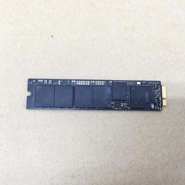 【中古】【輸入品・未使用】キングストン Kingston デスクトップPC用メモリ DDR4 2666MT/秒 32GBx1枚 CL19 1.2V Non-ECC Unbuffered DIMM KVR26N19D8/32 製品寿命期間保証