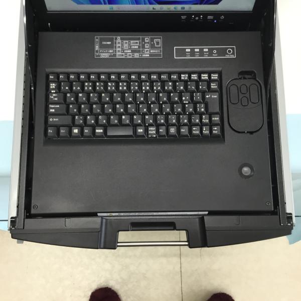 【中古】東芝 キーボードディスプレイ TN8143-105T 17インチ 送料 無料　14時までの ご注文 即日発送