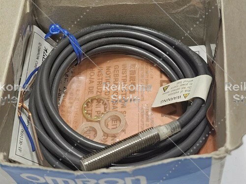 Rakuten - 【新品★適格請求書★税込】OMRON オムロン E2E-X1R5Y1 【6ヶ月保証】