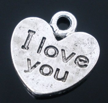 メーカー取寄品500個【メタルチャーム】ILoveYou(アンティークシルバーカラー)/アクセサリーパーツ◆業務パック◆(500本入)/12mm×11mm メーカー取寄品500個【メタルチャーム】ILoveYou(アンティークシルバーカラー)/アクセサリーパーツ◆業務パック◆(500本入)/12mm×11mm