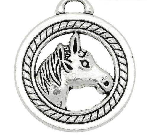 メタルチャーム(1個)競馬 競走馬デザインチャームペンダントネックレスキーホルダーバッグチャームスト..