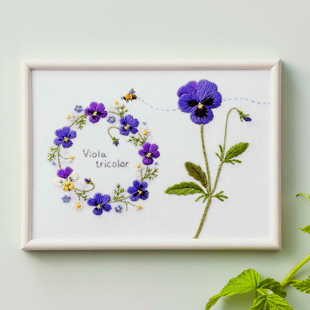 ●取寄品●青木和子　お庭のスケッチブック (ビオラのリース)　フレーム付　手芸用品メーカールシアンハンドメイドキット