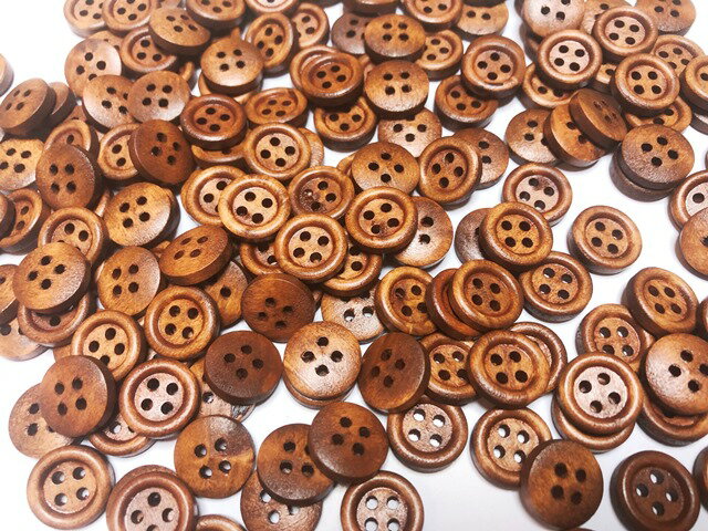 木製ボタン　ウッドボタン(200個) 　木のボタンクラフトボタン13mm