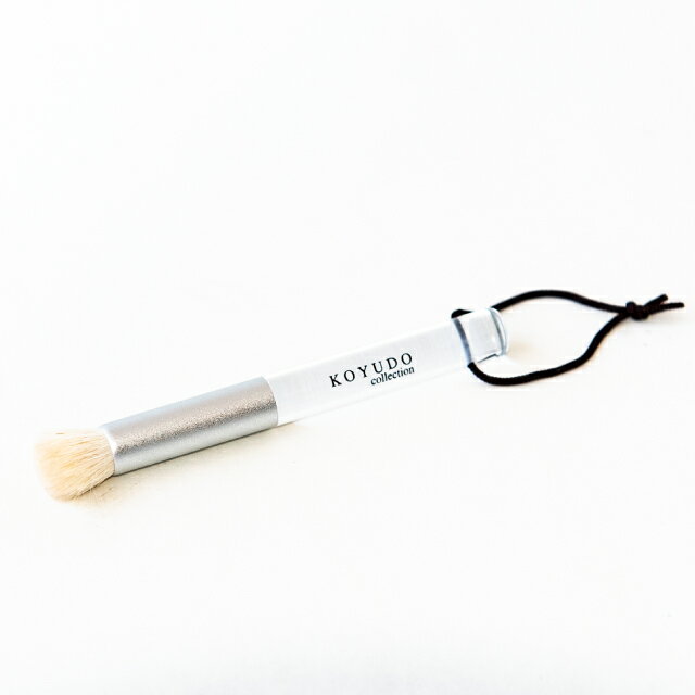 送料無料 熊野筆 小鼻 洗顔ブラシ テカリ、脂性肌、毛穴 黒ずみに！ 朝洗顔 洗顔 携帯用 化粧筆 熊の筆 化粧ブラシ コスメ用ブラシ 山羊毛 フェイスケア 贈り物 高級 ギフト プレゼント おしゃれ フェイスブラシ 小鼻専用 可愛い 熊野 おすすめ バレンタインデー格安通販　バレンタイン　人気　ランキング