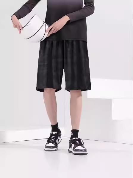 ハーフパンツ メンズ 夏用 大サイズ 5分丈 カジュアル スポーツ ゆったり 迷彩柄 通気性抜群 速乾 ビーチパンツ 快適 ルームウェア・素材名: ポリエステル・パンツ丈: 五分丈・主素材: ポリエステル・カラー: ブラック、迷彩・サイズ: M、L、XL、2XL、3XL、4XL、5XL、6XL、7XL、8XL・パンツシルエット: ルーズ・伸縮性: 微弾・スタイル: スポーツ・主素材混用率: 100%・商品番号: メッシュショートパンツ