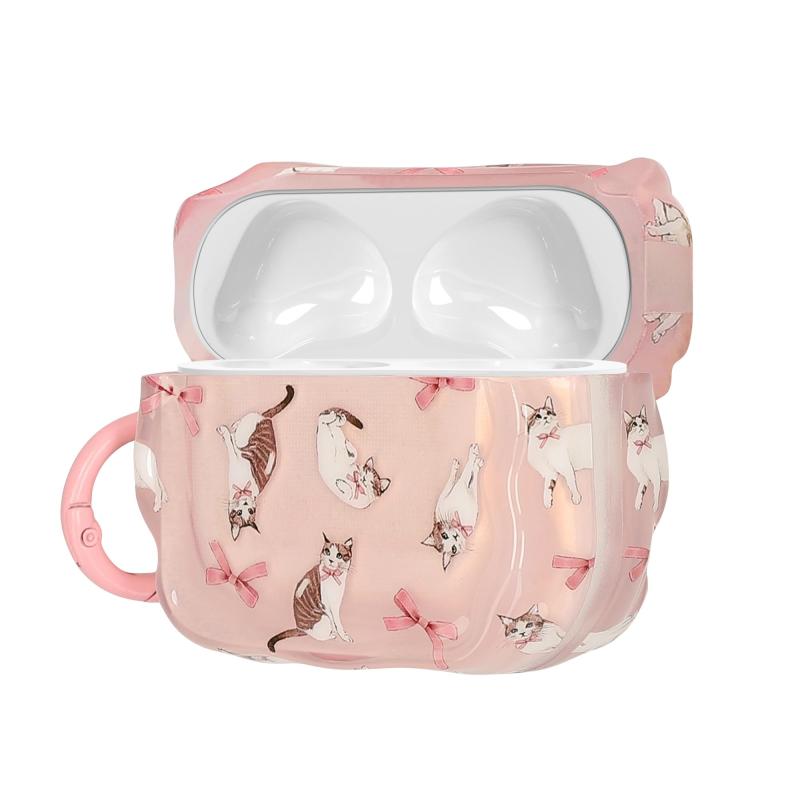 kwmobile 保護ケース Apple AirPods 3対応 ケース - かわいい イヤホンカバー 耐衝撃 カラビナ TPU - 猫と栗デザイン