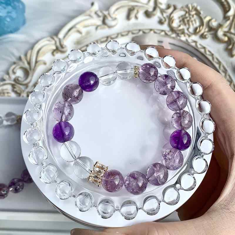 ブレスレット レディース 天然石 水晶 アメジスト 紫水晶 ハンドメイド 手作り アクセサリー 腕輪 ジュエリー オリジナルデザイン ファッション小物 ギフト 贈り物 華奢 かわいい フェミニン カジュアル