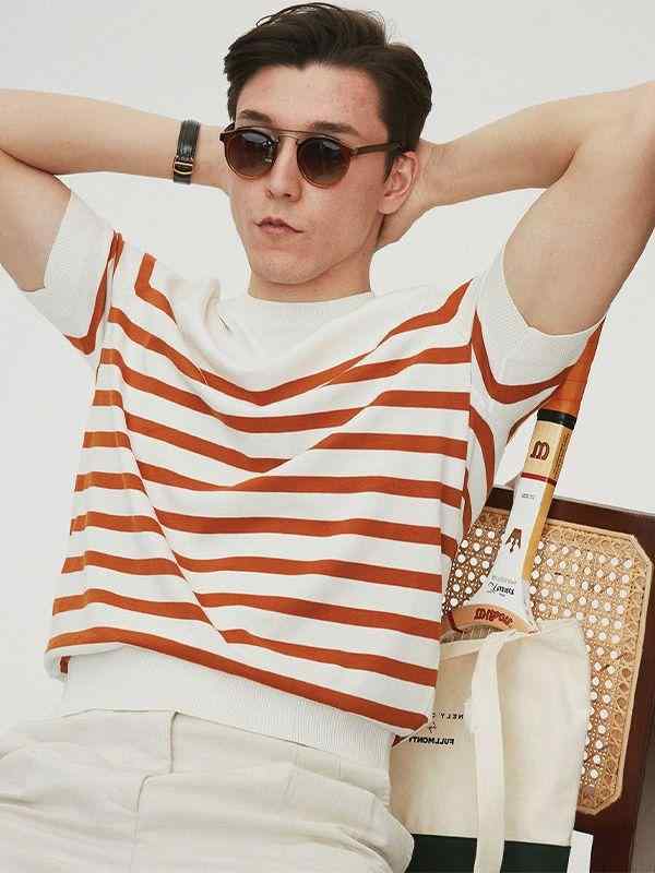 Tシャツ メンズ 半袖 ラウンドネック ニット ストライプ 春夏 ゆったり カジュアル トレンド 着回し マリンスタイル 快適 吸湿速乾 高品質 インナー デイリーユース アウトドア 通学 お洒落 トップス・カテゴリ: Tシャツ・スタイル: カジュアル・主な素材: ポリエステル100%・パターン: ストライプ・フィット感: ゆるめ・ターゲット層: 青少年・デザイン: プルオーバー・ネックライン: クルーネック・袖丈: 半袖・フード: なし・厚さ: 普通・カラー展開: ブラック、ホワイト、オレンジ・サイズ展開: M、L、XL、XXL、XXXL・スタイル詳細: プリント・プリントテーマ: 幾何学模様・加工: ノーアイロン・袖の形状: レギュラー・重量: 180g-250g・対象年齢: 大人・対象性別: 男性