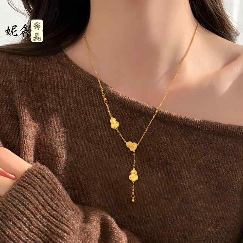 ネックレス レディース 手首 腕 アクセサリー 手芸 手元 シルバー ショパンチェーン ジュエリー キラキラ 輝き 上品 華やか 大人 細め ..
