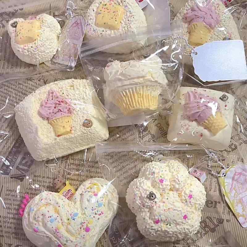 スクイーズ玩具 おもちゃ 女の子 男の子 シリコン 手作り 捏ねる もちもち 超柔らかい スローリバウンド 低反発 ストレス解消 癒し かわいい ハート アイスクリーム 食パン おにぎり 肉球 室内遊び 暇つぶし 指先訓練
