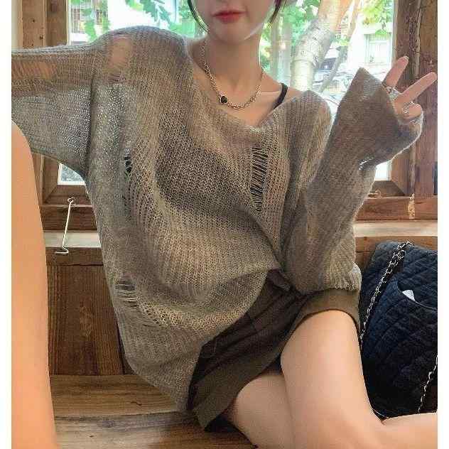 ニット トップス レディース ゆったり ルーズ スタイル 破れ 穴あき 透け感 春夏 薄手 レトロ 杏 グレー ピンク 長袖 丸首 セットアップ 柔らか 涼しい レイヤード 快適 カジュアル 日常使い 軽量 伸縮 ポリエステル 加工