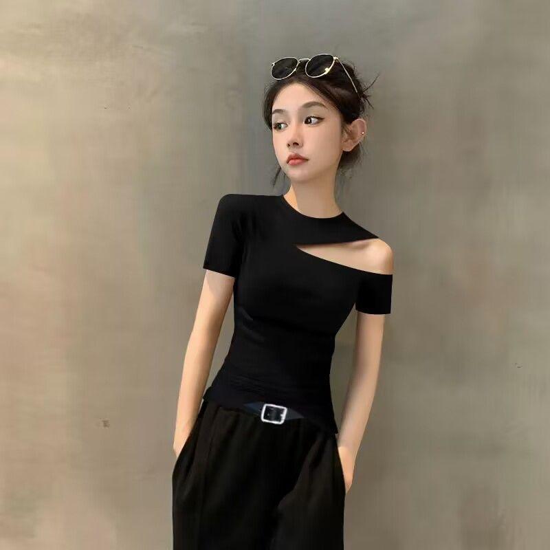 Rakuten - Tシャツ レディース 短袖 夏 黒 綿 素材 修身 丸首 不規則肩 デザイン 気質 通勤 都市 スタイル 切り替え トップス 女性 半袖 ブラウス シャツ