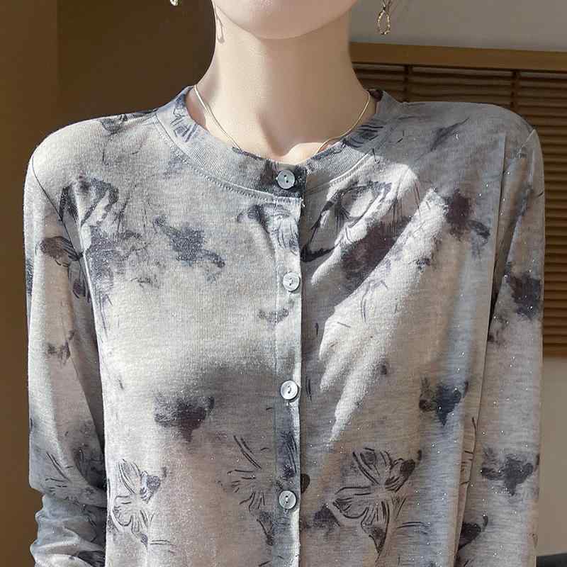 レディース Tシャツ 開衫 打底 トップス インナー 長袖 丸首 切り替え プリント ポリエステル 花柄 ブラウン 水色 グレー 紫 通勤 知性 気質 快適 ゆったり 薄手 防晒 春夏