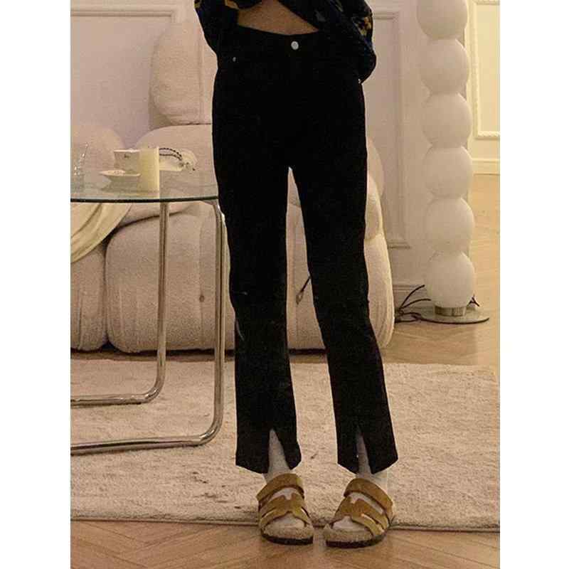 ジーンズ レディース デニム パンツ ジーパン パンツ ボトムス ロング丈 ストレート ワイド スリット ハイウエスト 着痩せ 細見え 楽ちん ゆったり 脚長 効果 黒 ブラック 秋 秋冬 カジュアル シンプル 無地 大きいサイズ