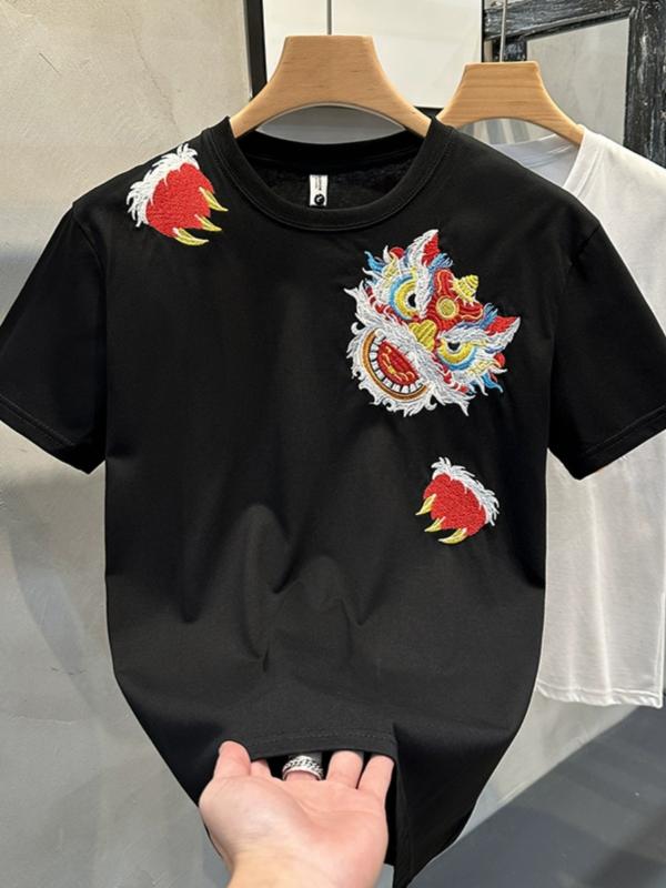 Rakuten - Tシャツ メンズ 短袖 刺繍 デザイン 夏 綿素材 黒 白 透気 軽量 ゆったり シルエット 青年向け 軽熟 休闲 スタイル トップス 打底 シャツ 爽やか 上品 涼しい 日常使い