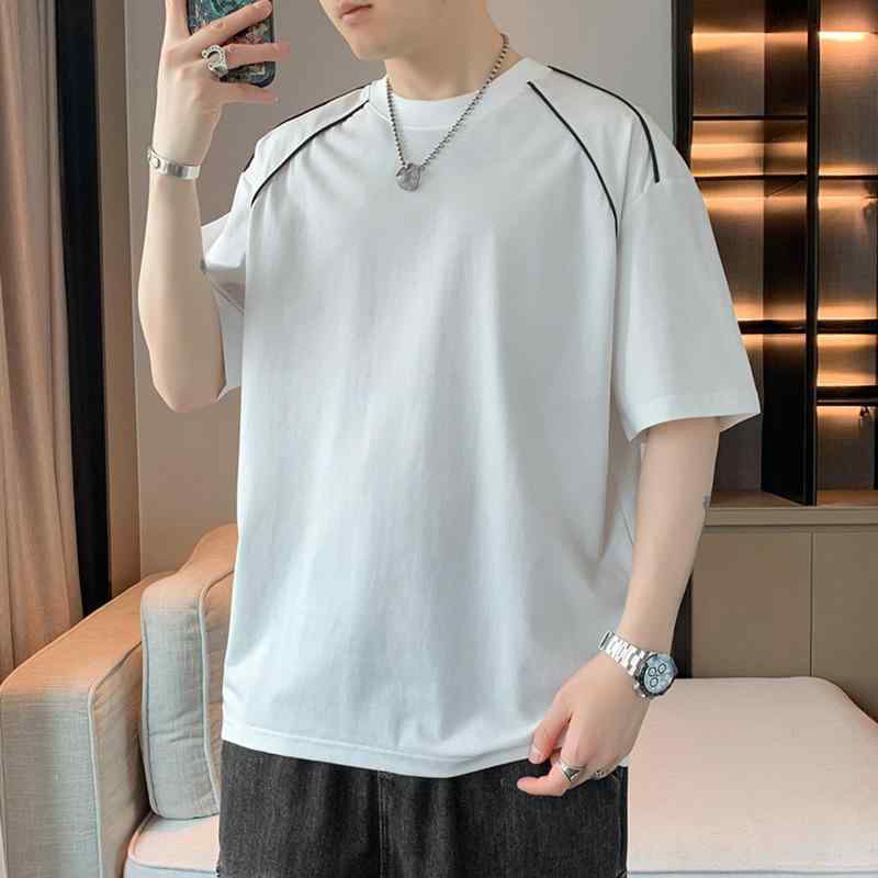 Rakuten - メンズ Tシャツ 短袖 純棉 白色 黒 直筒型 薄手 夏季 ロテン底辺 スポーツ 免烫処理 セットアップ 青年 カジュアル 都市 24-35歳 トップス 内搭 体恤 半袖 上衣 小领 穿搭 美式 简约 时尚 休闲 直筒 套头 常规 薄款 纯色 棉 100
