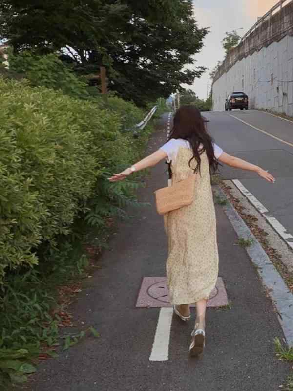 원피스 레이디스 봄 여름 매달아 A 라인 긴 길이 프렌치 플라워 무늬 황색 깊청색 전환 방령 무소매 한국풍 휴가 리조트 귀여운 느긋한 접착 섬유 95% 셋업