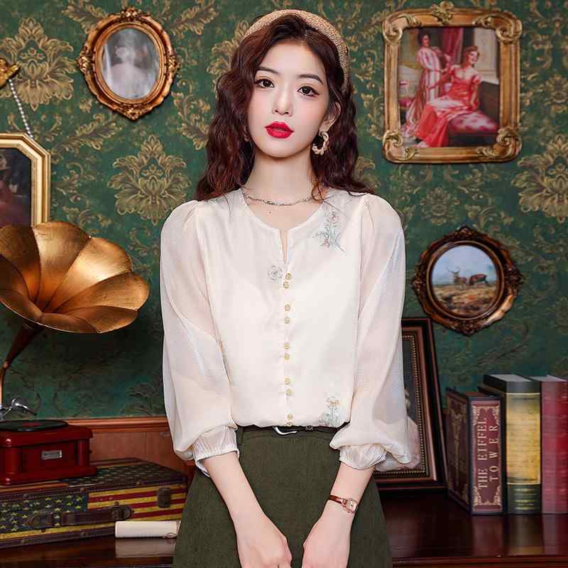 Other - シャツ レディース 長袖 雪纺 トップス 春夏 杏色 Vネック 灯笼袖 切り替え デザイン 植物 花柄 ポリエステル 素材 幅広 シルエット 通勤 スタイル 街頭 ファッション 気質 優雅 ボタン 装飾 軽量 快適 普段使い コーディネート