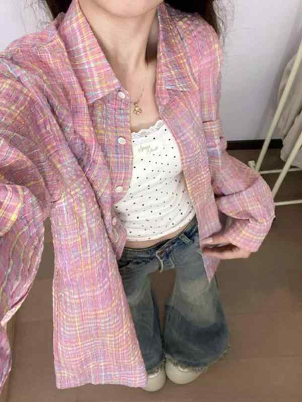 ・カテゴリ: シャツ・スタイル: 拼接款・主な素材: 綿混紡・袖丈: 長袖・袖型: 常规袖・版型: ワイドフィット・ネックライン: ポロ・カラー展開: アイスクリームカラー・サイズ展開: M、L、XL、XXL