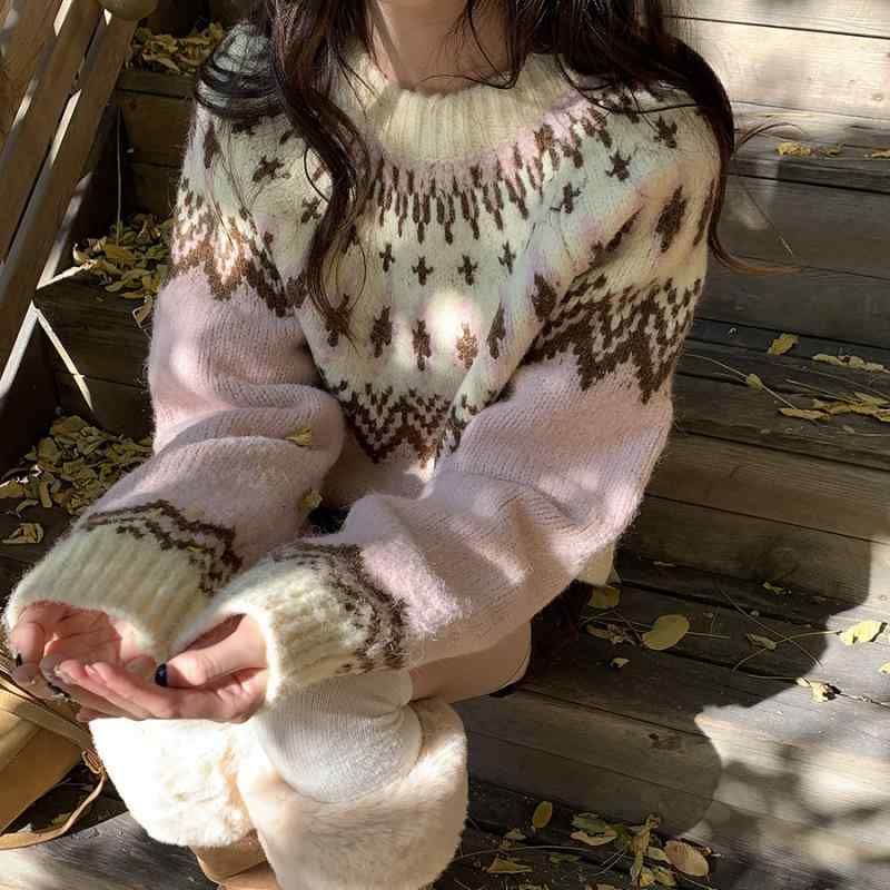 ニット レディース セーター フェアアイル柄 長袖 プルオーバー ピンク ジャカード織り 学院風 ガーリー 秋冬 暖かい 厚手 トップス ゆったり カジュアル・素材: 腈纶混纺・柄: 几何图案・厚さ: 厚手・スタイル: ベーシック・セット内容: 単品・シルエット: ルーズ・着丈: 50cm-65cm・ネックライン: クルーネック・袖丈: 長袖・袖の形状: ラグランスリーブ・トレンド: バイカラー・加工技術: コンピューター編み・カラー展開: ピンク, ライトブルー・サイズ展開: フリーサイズ・テイスト: ナチュラル・スイート・着用方法: プルオーバー・対象年齢: 大人・肌触り: 柔らかい・性別: レディース・カテゴリ: セーター・ファッションスタイル: カレッジスタイル