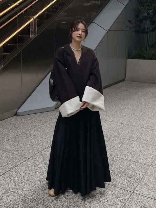 ・カテゴリ: 外套・スタイル: 日系風・主な素材: ポリエステル100%・柄: 無地・フィット: ルーズフィット・厚み: 中厚・着丈: 普通(50-65cm)・袖丈: 長袖・袖型: フレアスリーブ・ネックライン: Vネック・プロセス: ステッチ・カラー展開: 画像色・サイズ展開: S,M