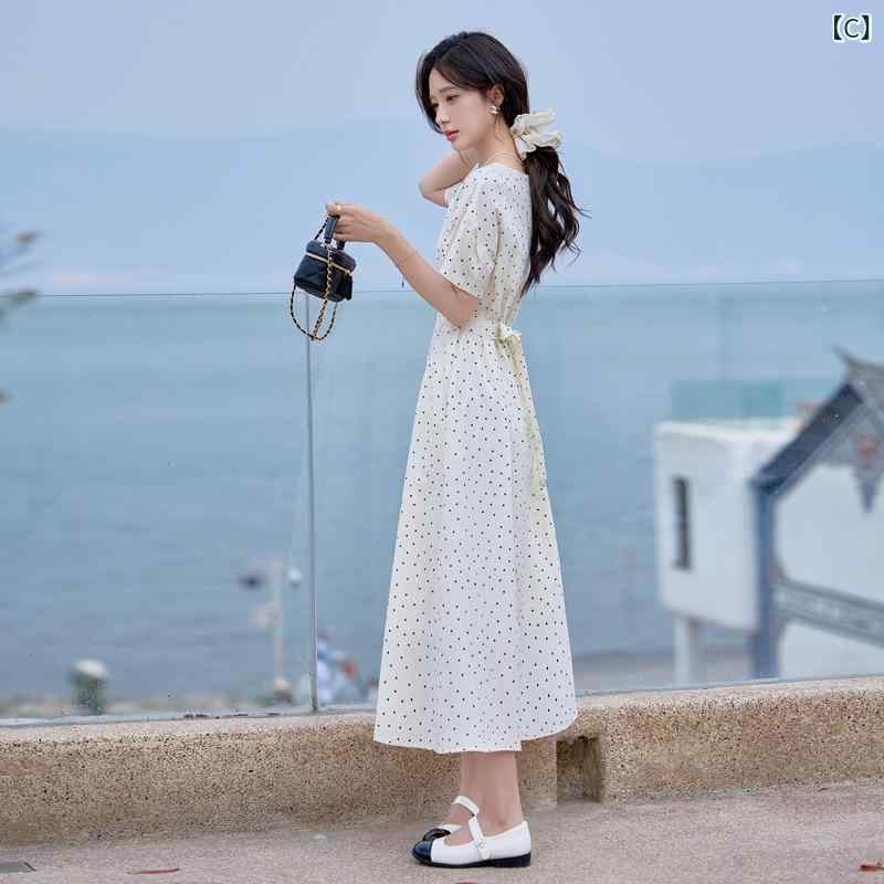 リメイクバディーの夏の 泡 袖の 方 襟の ワンピース 2025 女性は 太って いて 痩せて います。｜アングル3