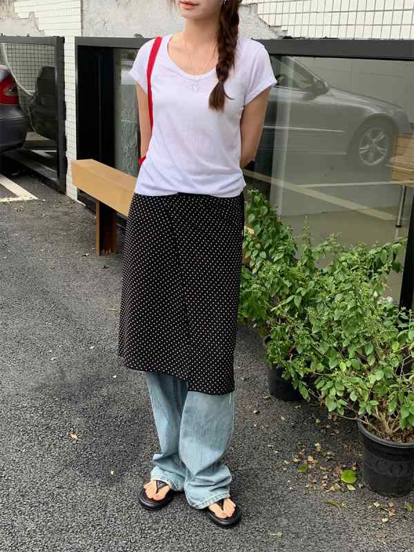 乐天商城 - スカート 半身 女性用 2025 夏 ポリエステル ポリエステル繊維 直筒 中長 ポルカドット 黒 白 韓流 カジュアル ノンストレッチ 免烫処理 日韓 休闲 スカート 半身スカート ポルカドット柄 雪紡 ワンピース風 中長丈 スカート 黒 白 韓系 風