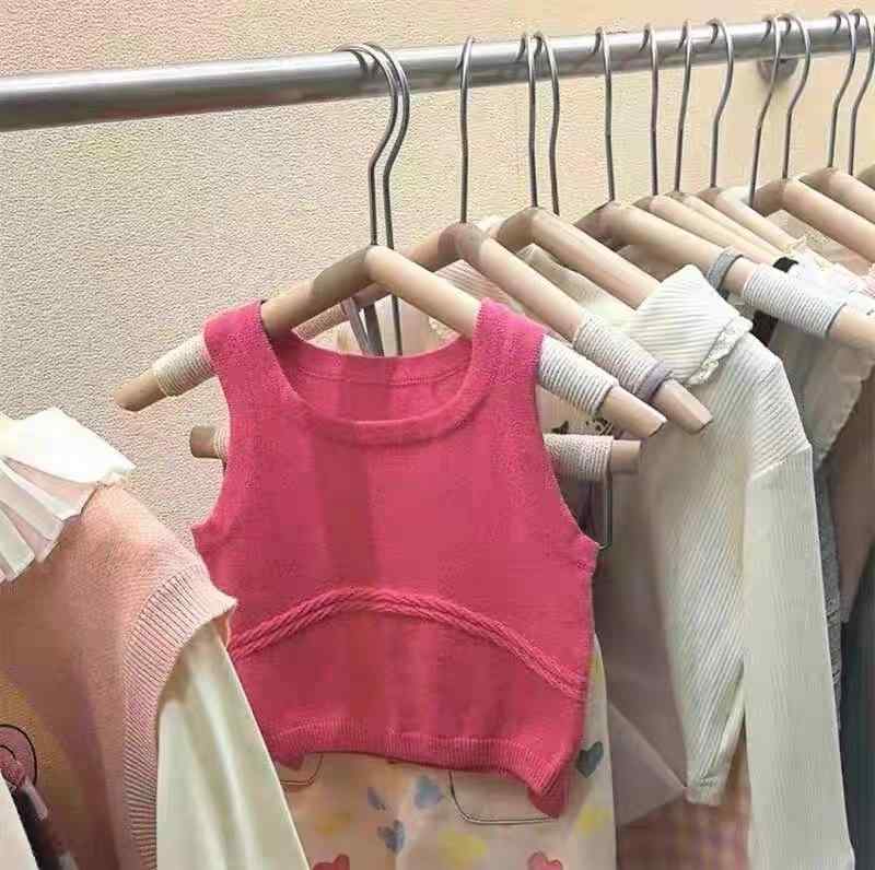 Three-Piece Set - 女の子 ベビー 服 トップス 長ズボン セット 綿素材 純色 無袖 柔らかい 普通厚 春夏 80-130cm 火竜果 萝卜 ピンク ベージュ かわいい 洋気 日常使い 伸縮性 吸湿 速乾 軽量 動きやすい 肌触り良い 成長期対応 シンプル コーディネート