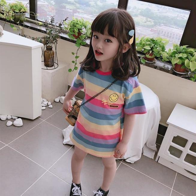 女の子 ワンピース 夏 連衣裙 綿 短袖 A字スカート 条紋 カラフル 虹柄 笑顔柄 柔らかい かわいい 子供服 3-8歳 90-140cm コットン90% 子供用 女児 通気性 軽量 カジュアル 日常使い ストリート ファッション トレンド ビビッド